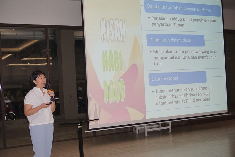 Pemateri pertemuan 2 - ibu Henny dari wil Elisabet PAKAI==